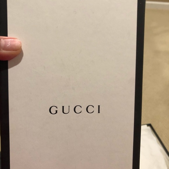 Gucci - Picture 3 of 4
